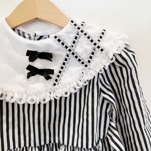 Vintage 80s Black/White Haunted Mansion Dress 3/4 Girls - Picture 3 of 4